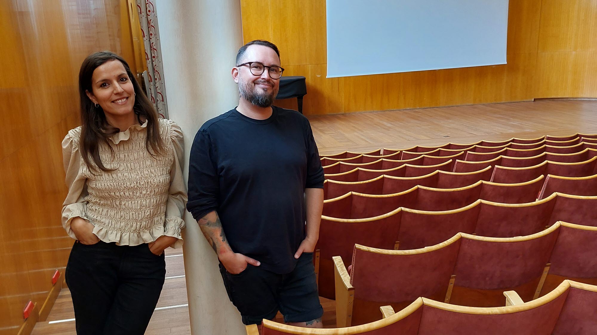 Carola Sandgrim från Östergötlands museum och Andreas Törnqvist från Make The Scene i Wallenbergsalen.