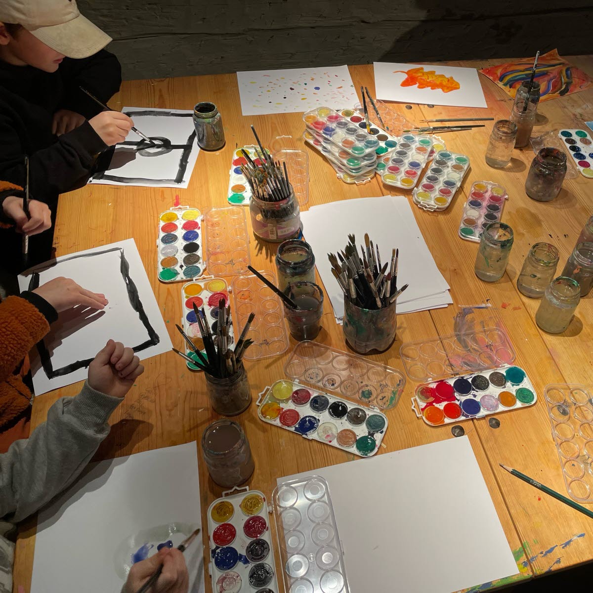 Skapande verksamhet på Krogsfallsgården i Linköpings Trädgårdsförening.