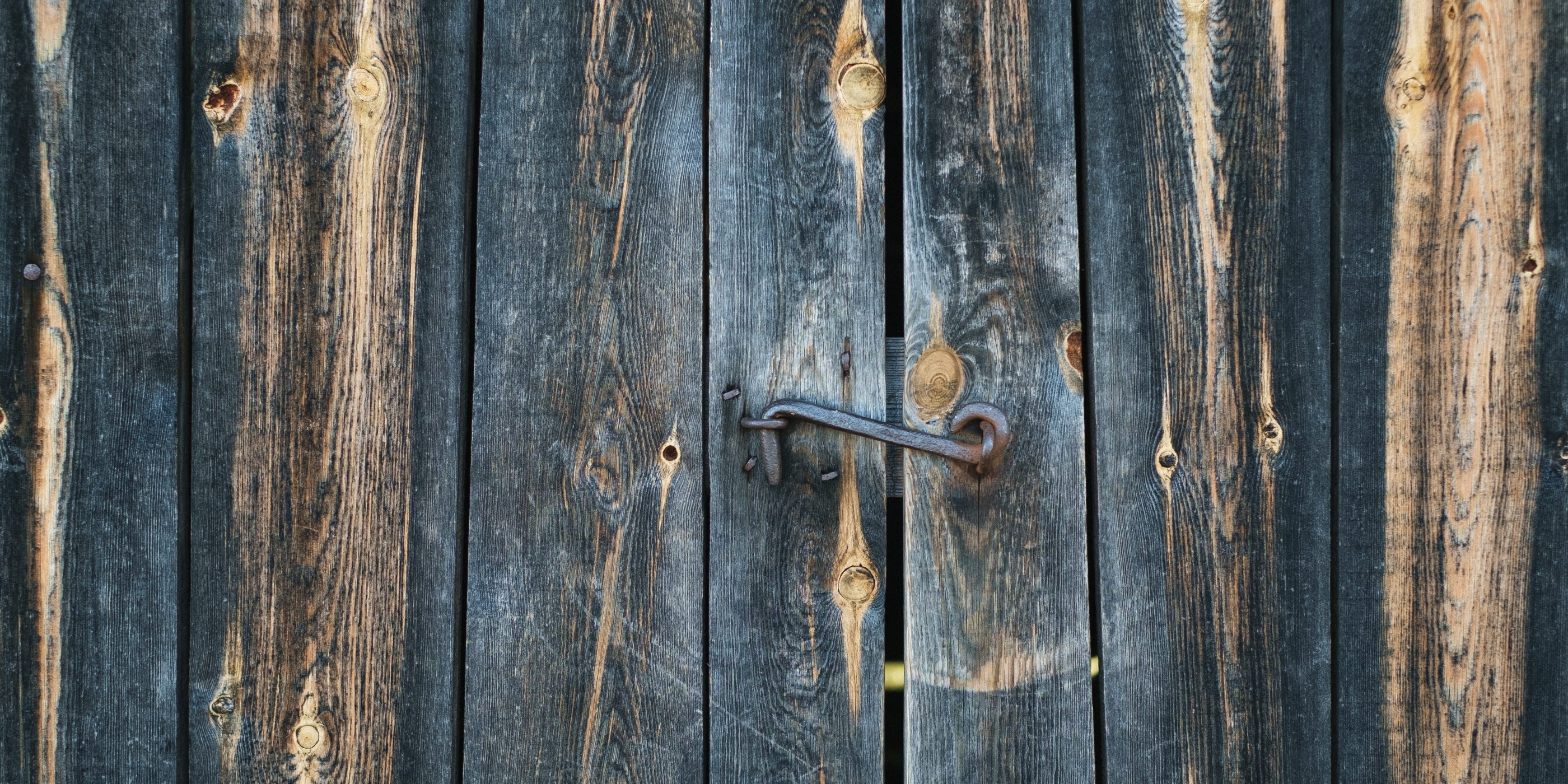 En närbild på hasp