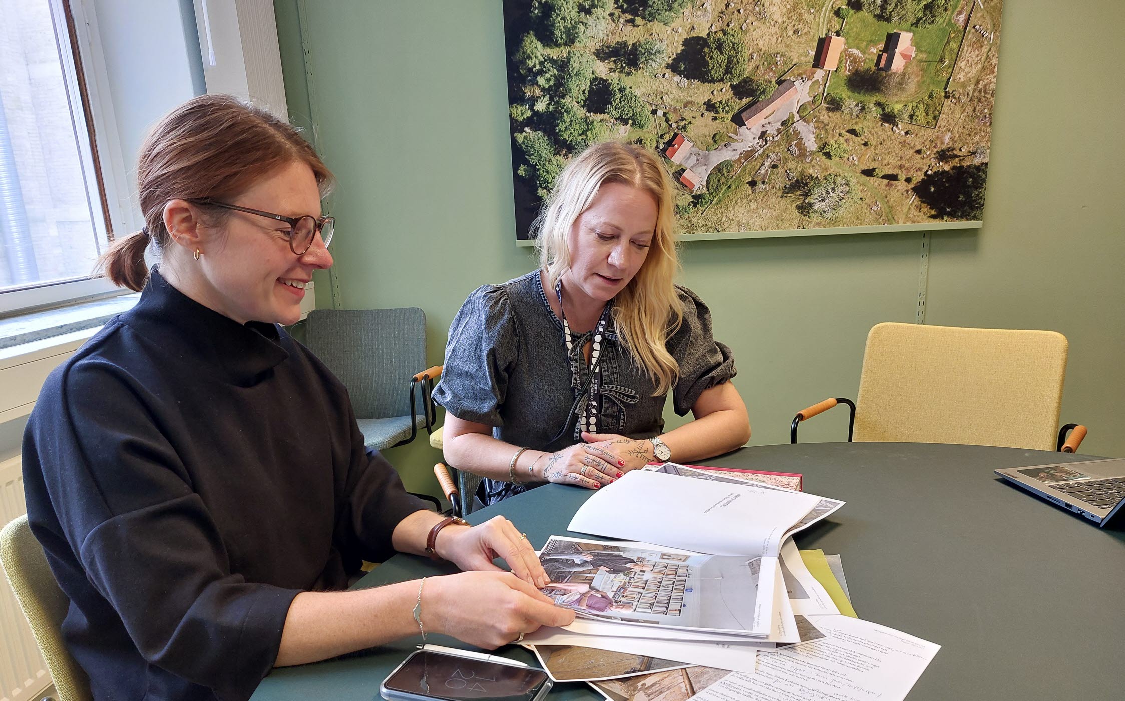 Maria Klint och Mikaela Radakovic Kjäll har genomfört ett dokumentationsprojekt om Göran Söderström och Axel Unnerbäck.